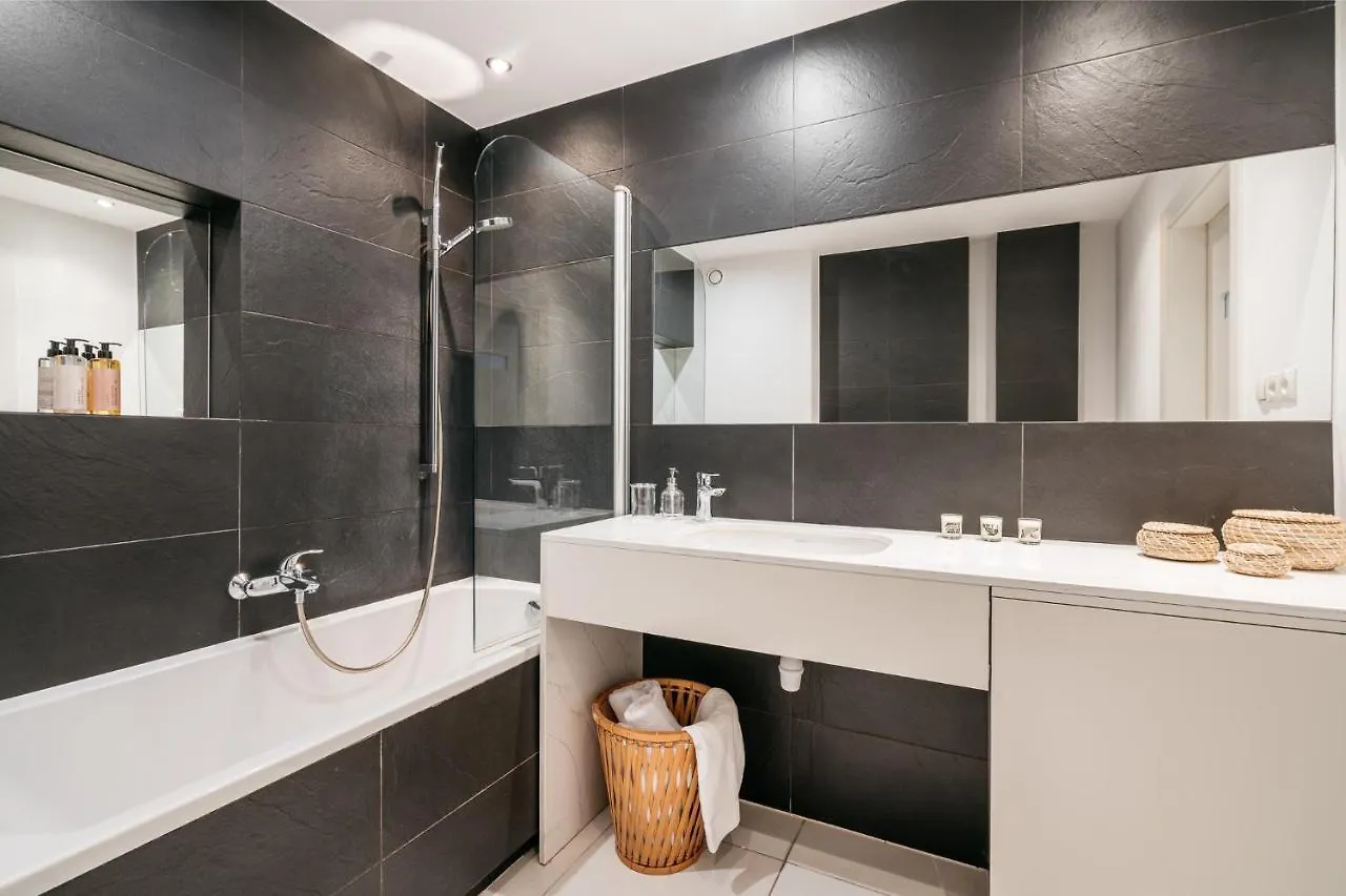 Soho Apartment By Loft Affair Kraków